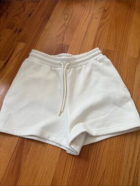 Sweaty Betty White Drawstring Athletic Lounge Shorts